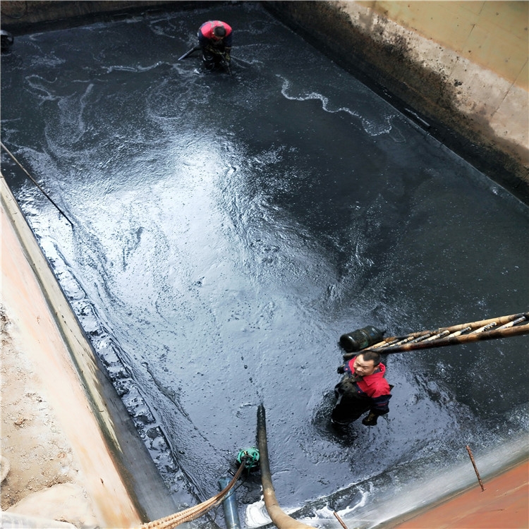卢龙废水池清理