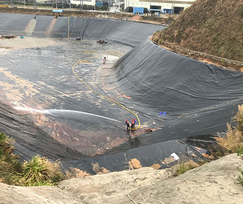 卢龙废水池清理